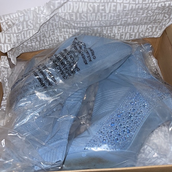 Maxwelle Blue Booties - Picture 7 of 10